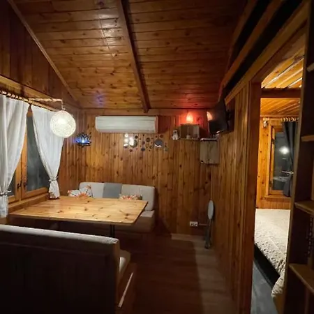 Bungalow En Llagostera Espana Льягостера